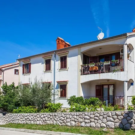 Muzic Guest house *